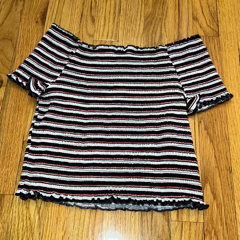 Striped, ruffle detailed shrink top
